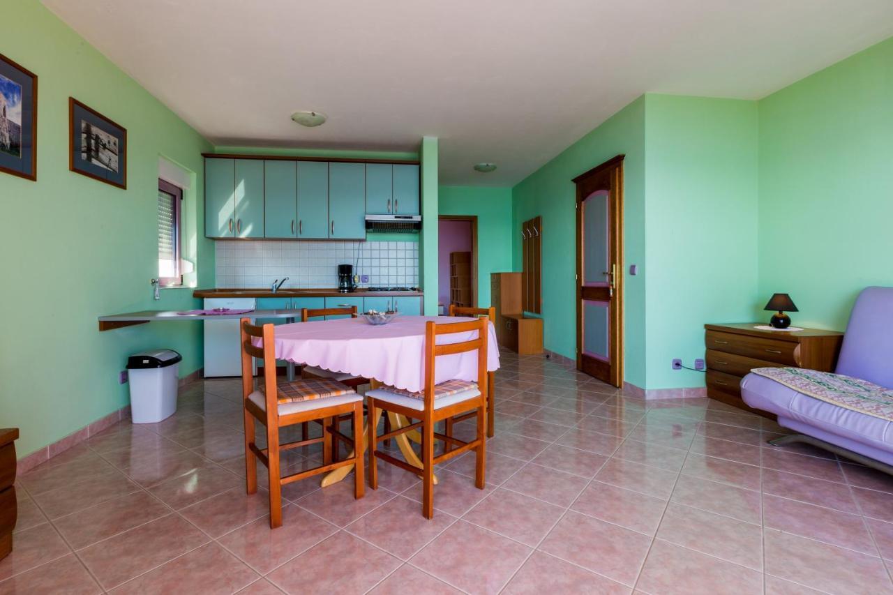 Apartmani Rino Dramalj Exteriér fotografie