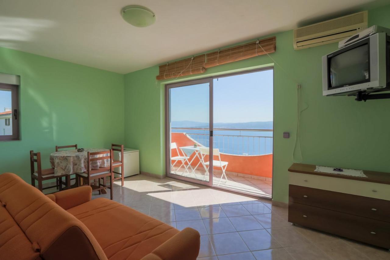 Apartmani Rino Dramalj Exteriér fotografie
